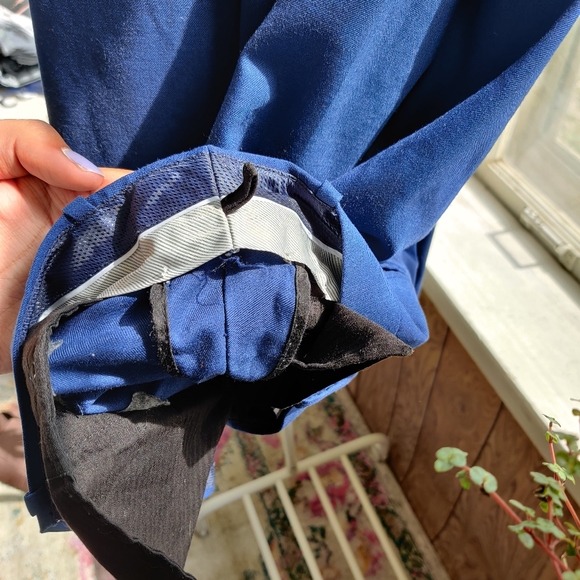 Bar III Cobalt Blue 2-piece Suit, Slim Fit, 40L - Picture 7 of 7